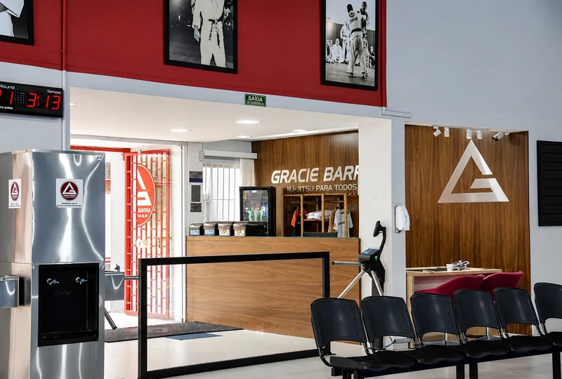 Recepção e estrutura interna da Gracie Barra Campinas